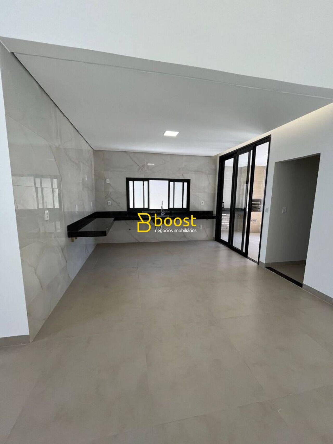 Casa com 3 quartos, 150 m², à venda por R$ 1.155.000 - Condomínio Raros - Uberlândia/MG, foto 2
