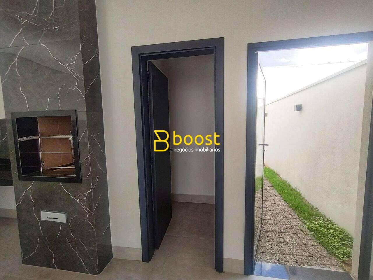 Casa com 3 quartos, 210 m², à venda por R$ 1.850.000 - Condomínio Varanda Sul - Uberlândia/MG, foto 4
