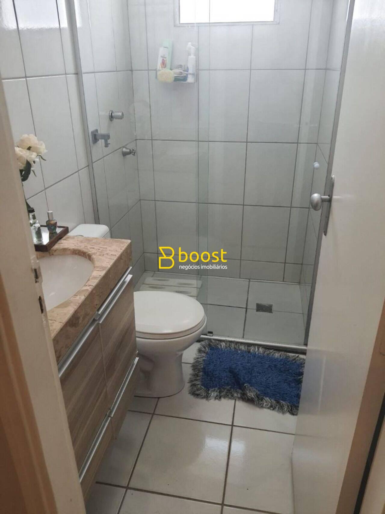 Casa com 2 dormitórios à venda, 98 m² por R$ 750.000,00 - Granada - Uberlândia/MG, foto 4