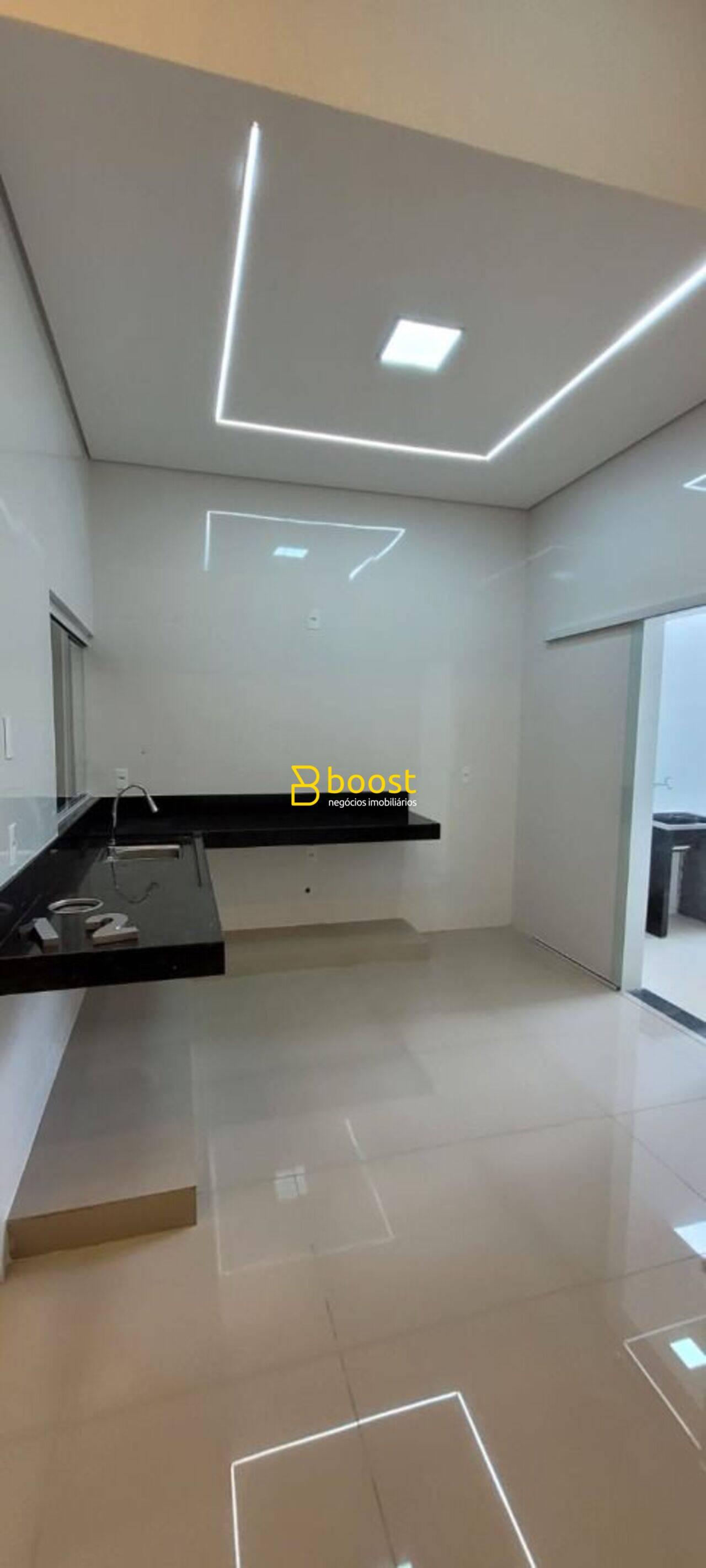 Casa com 3 quartos, 85 m², à venda por R$ 450.000 - Segismundo Pereira - Uberlândia/MG, foto 2