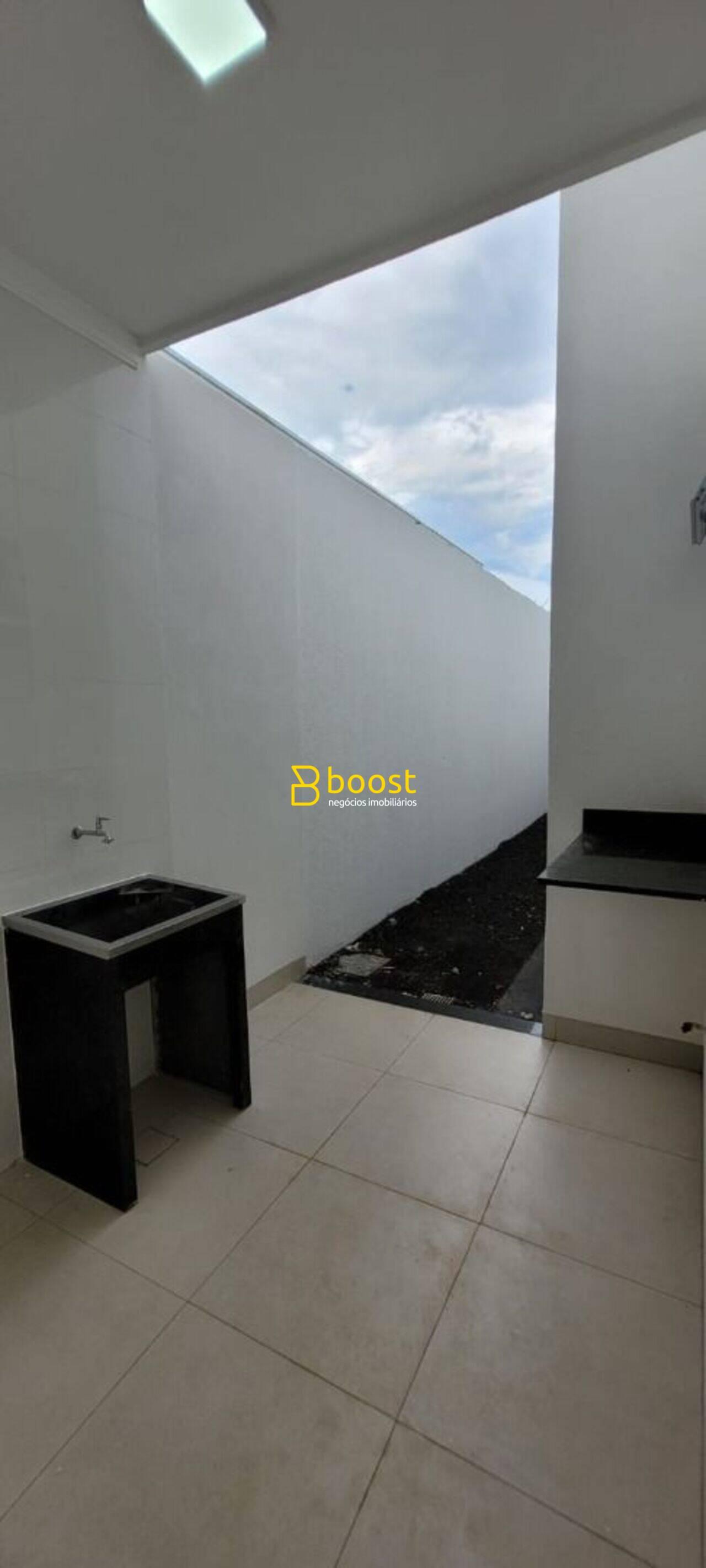 Casa com 3 quartos, 85 m², à venda por R$ 450.000 - Segismundo Pereira - Uberlândia/MG, foto 4