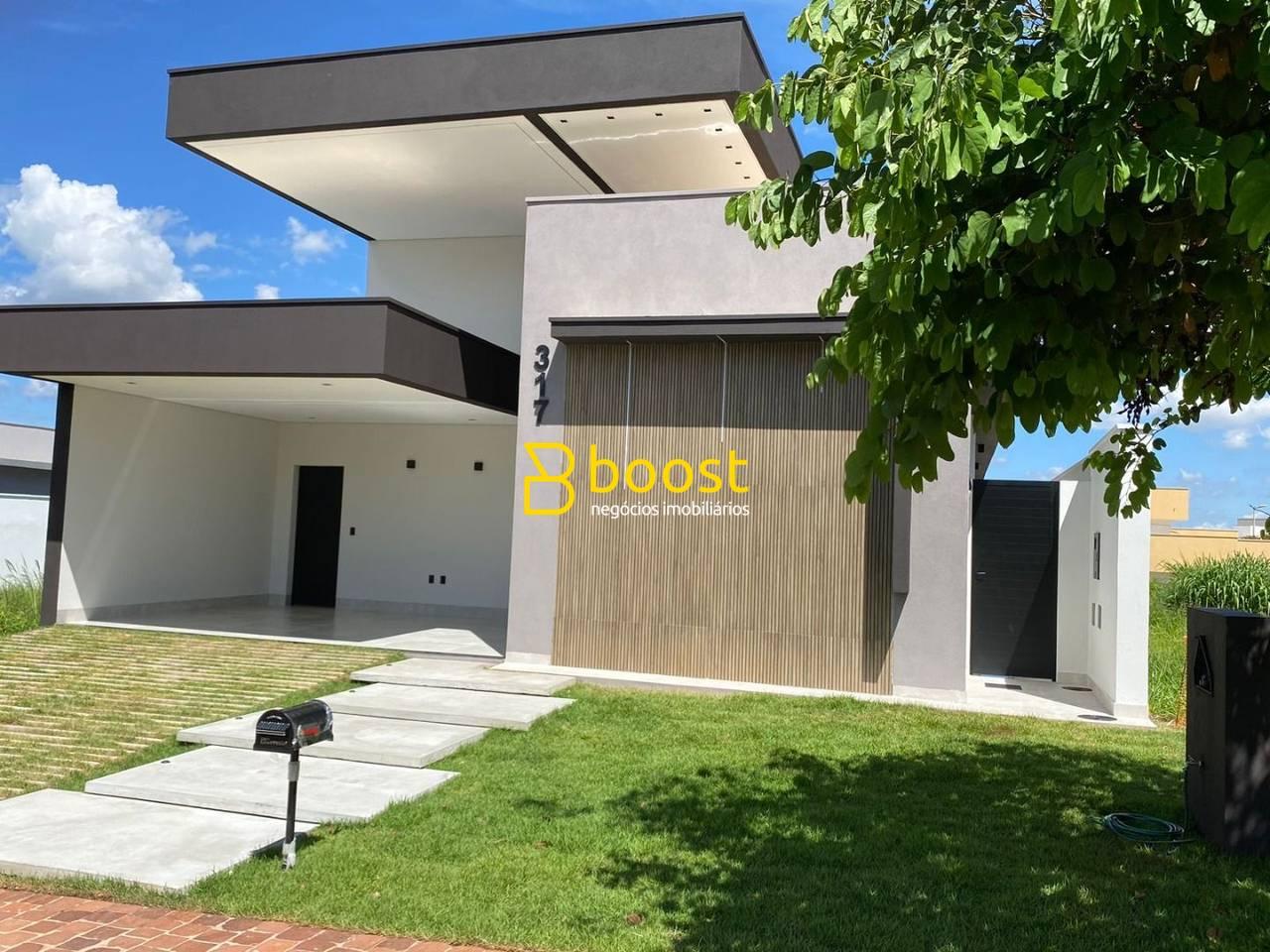 Casa com 3 quartos, 209 m², à venda por R$ 2.100.000 - Varanda Sul - Uberlândia/MG