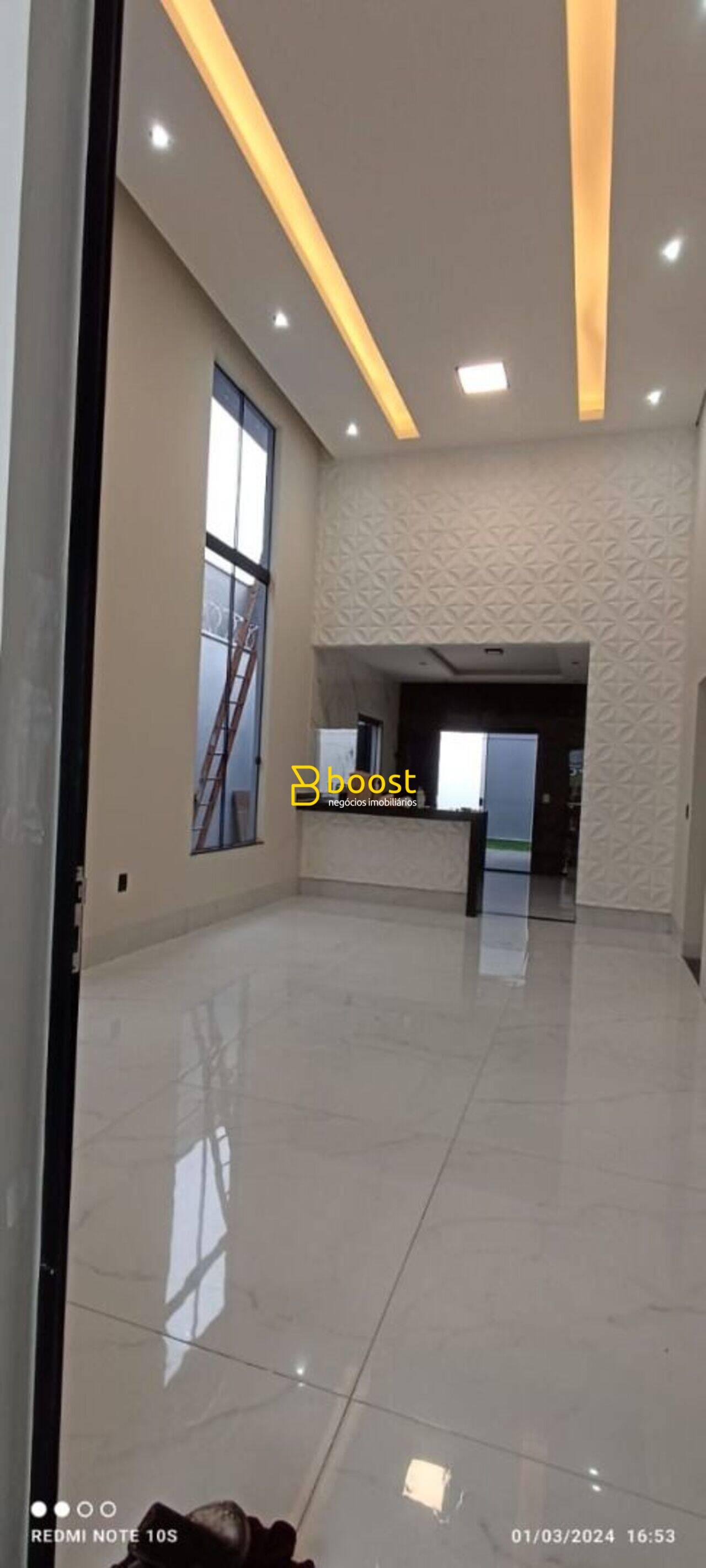 Casa com 3 quartos, 120 m², à venda por R$ 900.000 - Jardim Botânico - Uberlândia/MG, foto 2