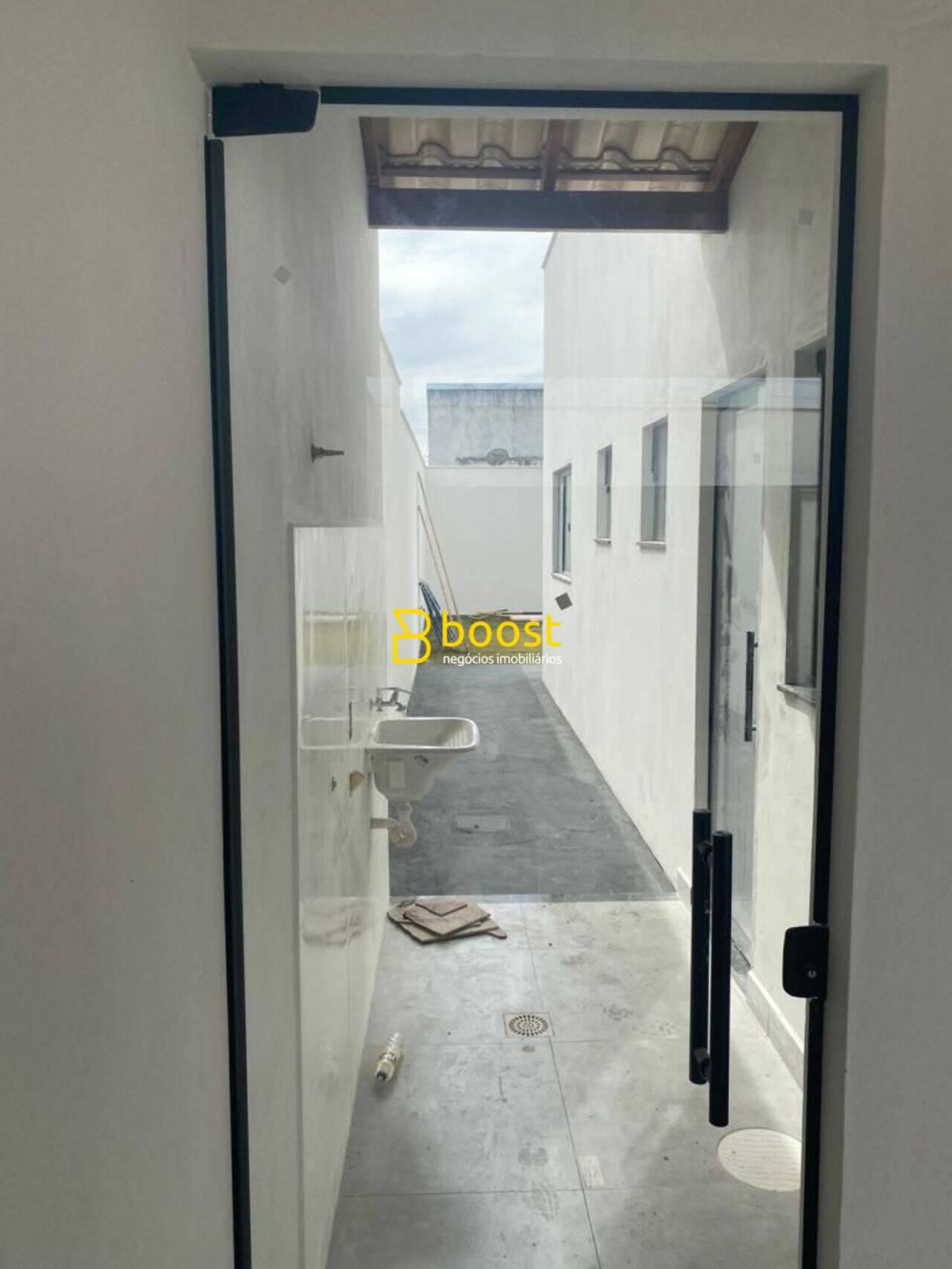 Casa com 3 quartos, 107 m², à venda por R$ 430.000 - Luizote de Freitas - Uberlândia/MG, foto 4