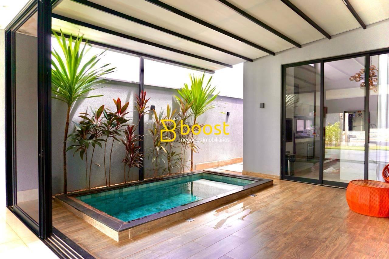 Casa com 3 dormitórios à venda, 212 m² por R$ 1.900.000,00 - Varandas Sul - Uberlândia/MG