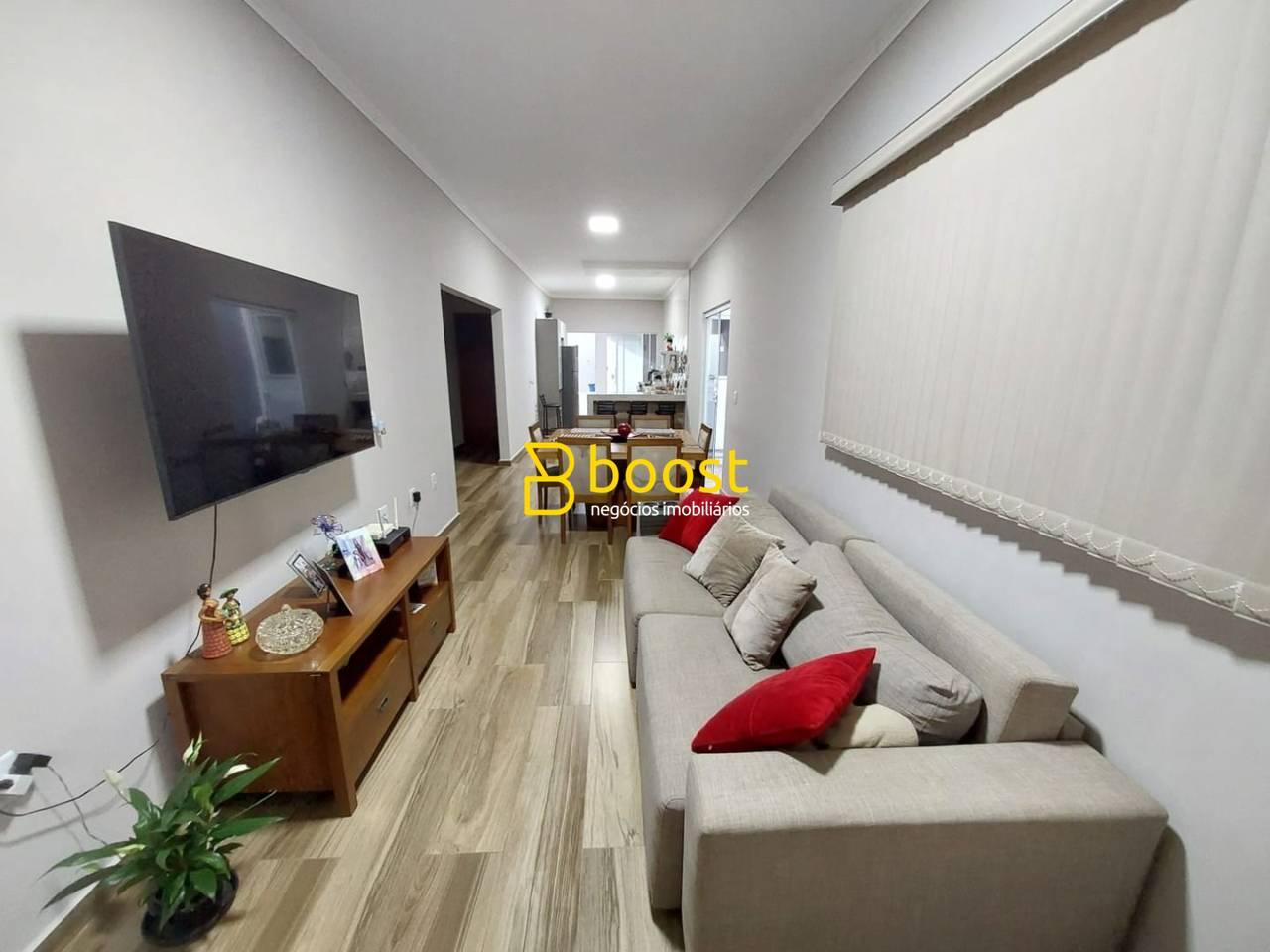 Casa com 3 dormitórios à venda, 220 m² por R$ 700.000 - Carajás - Uberlândia/MG