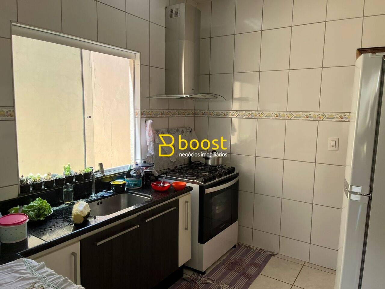 Casa à venda, 190 m² por R$ 740.000,00 - Chácaras Tubalina E Quartel - Uberlândia/MG, foto 2
