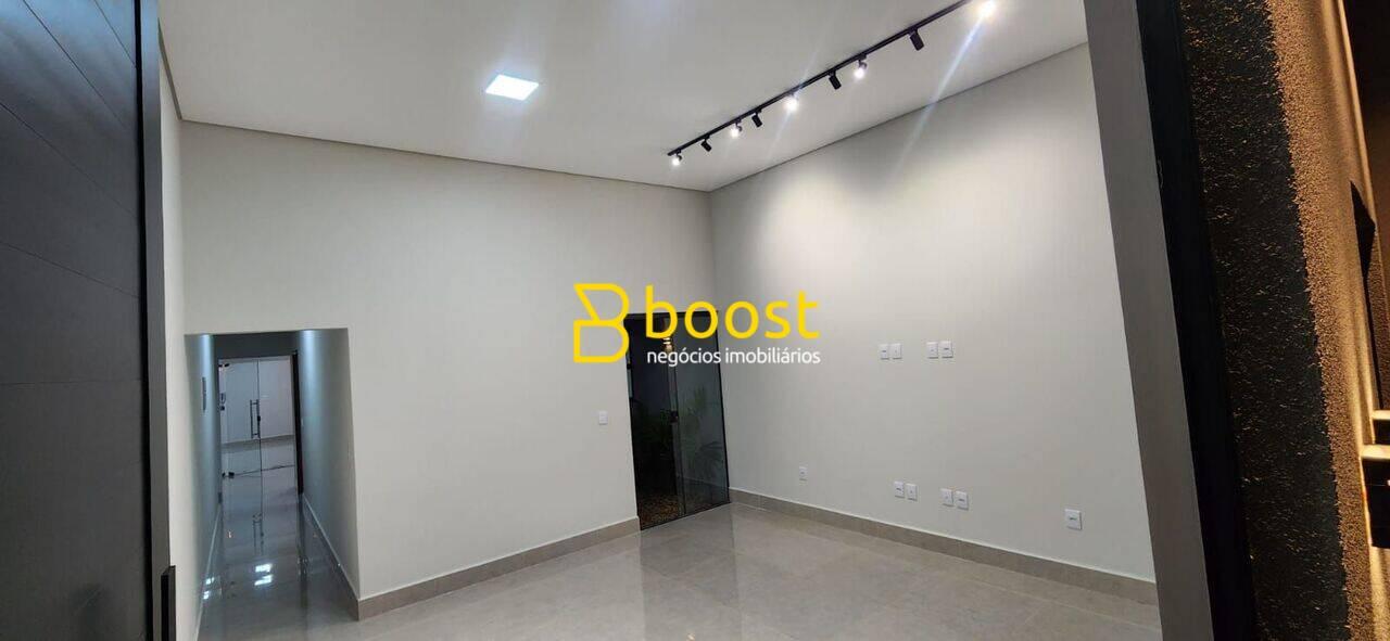 Casa com 3 dormitórios à venda, 200 m² por R$ 800.000,00 - Jardim Botânico - Uberlândia/MG, foto 4