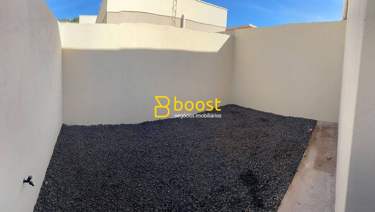 Casa com 2 quartos, 60 m², à venda por R$ 250.000 - Jardim Holanda - Uberlândia/MG, foto 3