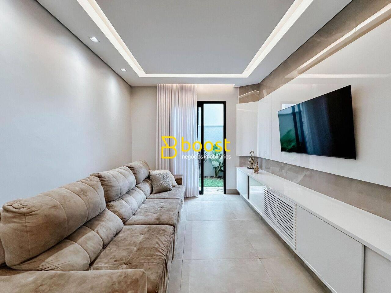 Casa com 4 quartos, 315 m², à venda por R$ 2.950.000 - Varandas Sul - Uberlândia/MG, foto 3