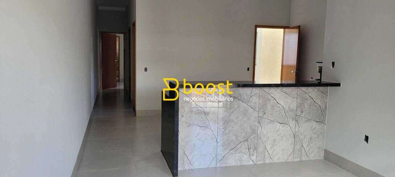 Casa com 2 quartos, 74 m², à venda por R$ 330.000 - São Jorge - Uberlândia/MG, foto 2