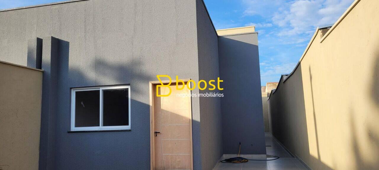 Casa com 2 quartos, 74 m², à venda por R$ 330.000 - São Jorge - Uberlândia/MG, foto 4