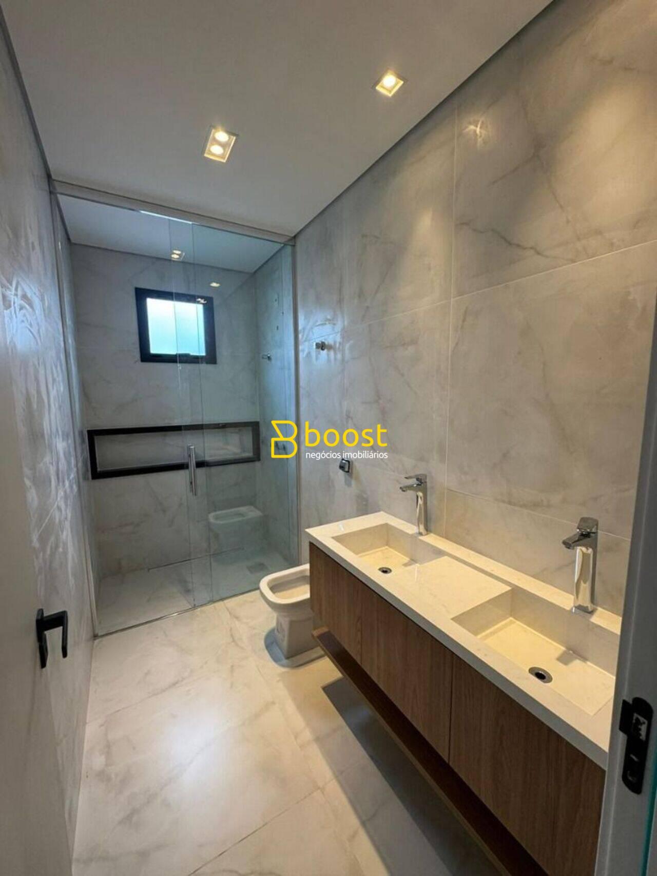 Casa com 3 dormitórios à venda, 150 m² por R$ 1.350.000,00 - Condomínio Raros - Uberlândia/MG, foto 4