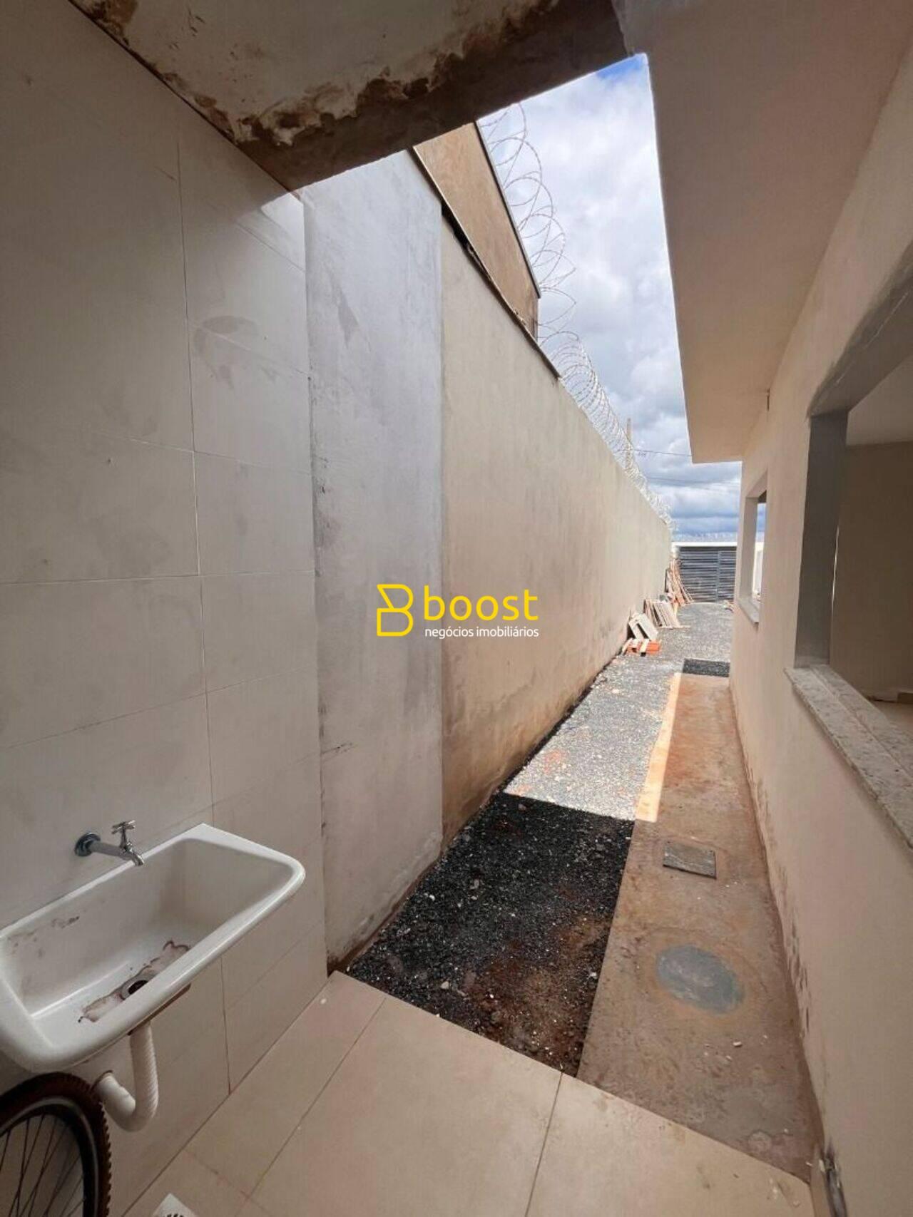Casa com 2 dormitórios à venda, 53 m² por R$ 290.900,00 - São Jorge - Uberlândia/MG, foto 2
