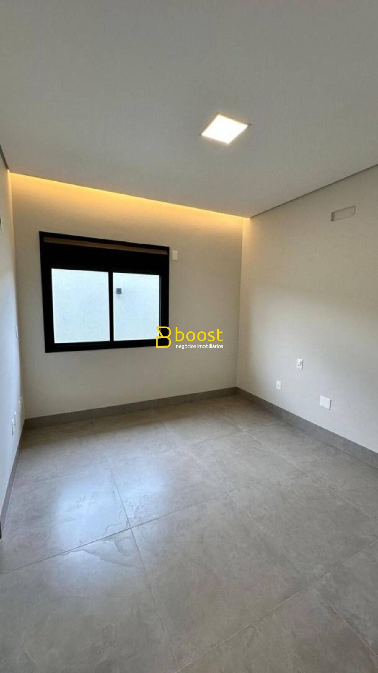 Casa à venda, 221 m² por R$ 2.100.000,00 - Alphaville 1 - Uberlândia/MG, foto 4
