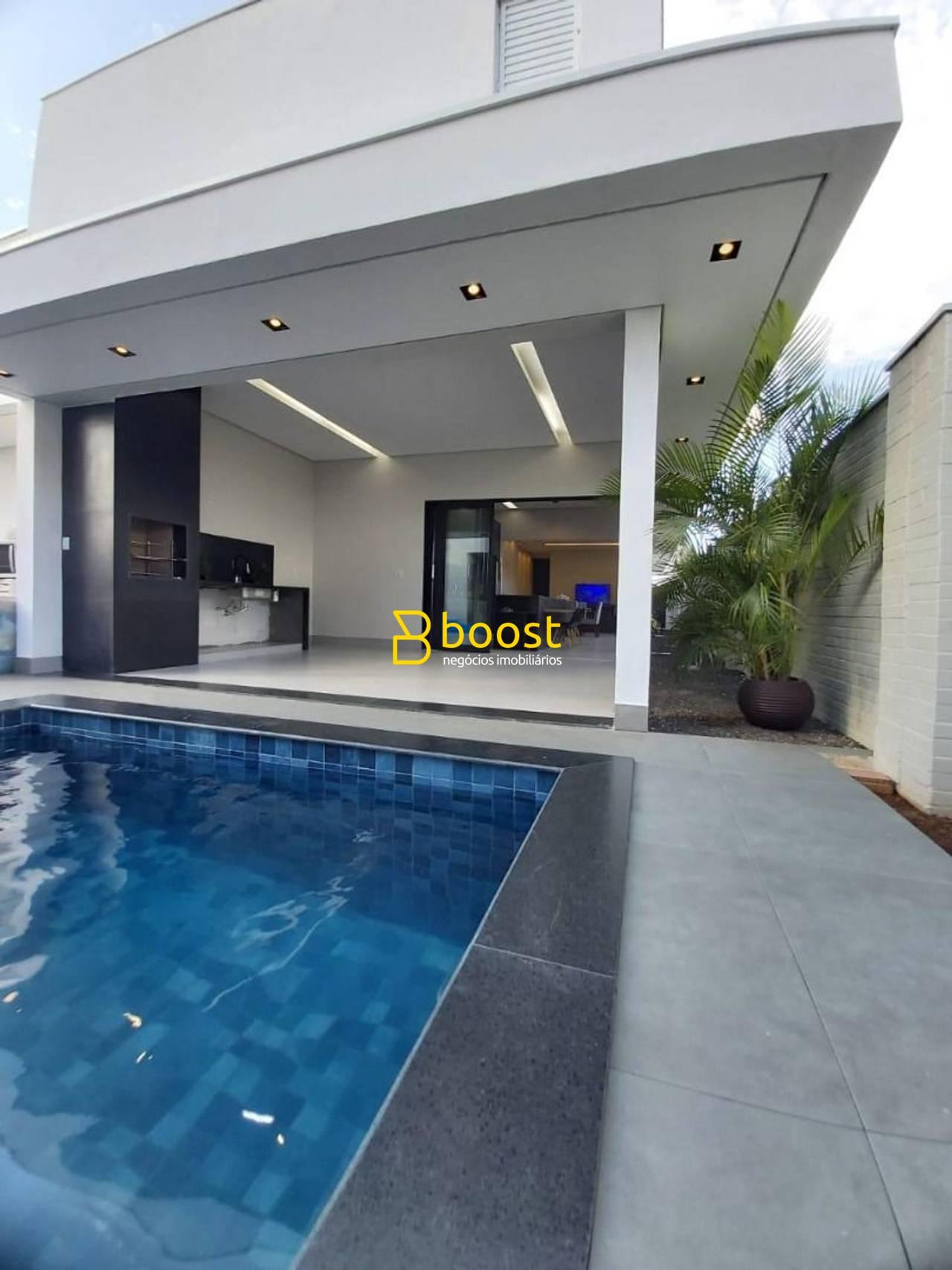 Casa com 4 dormitórios à venda, 230 m² por R$ 2.650.000 - Condomínio Tamboré - Uberlândia/MG