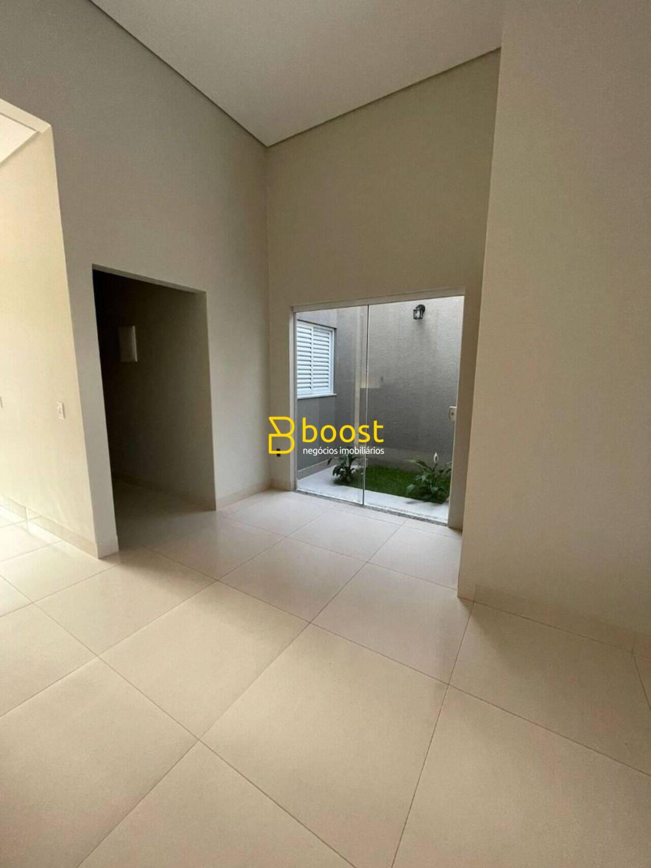 Casa com 3 dormitórios à venda, 89 m² por R$ 480.000 - Novo Mundo - Uberlândia/MG, foto 3