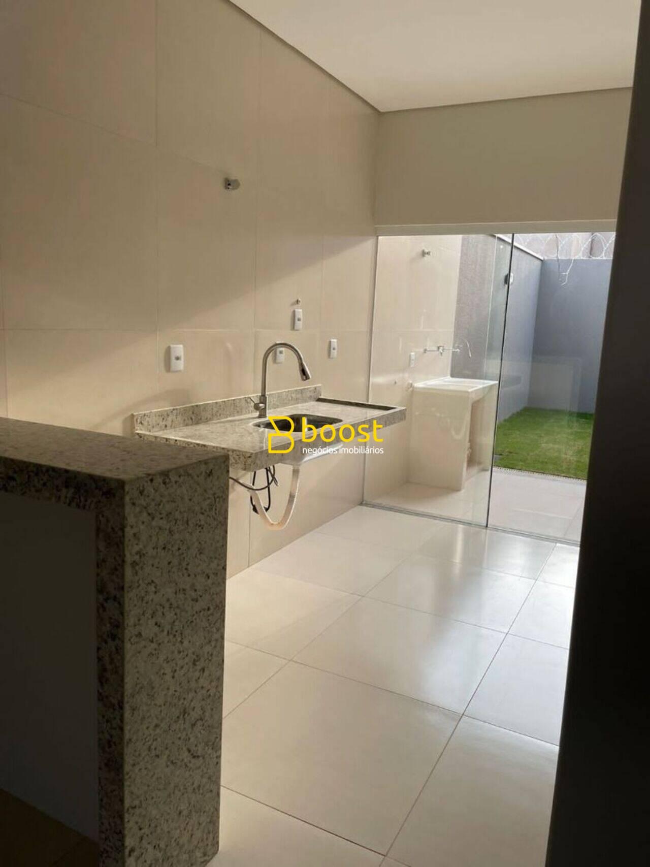 Casa com 3 dormitórios à venda, 89 m² por R$ 480.000 - Novo Mundo - Uberlândia/MG, foto 4
