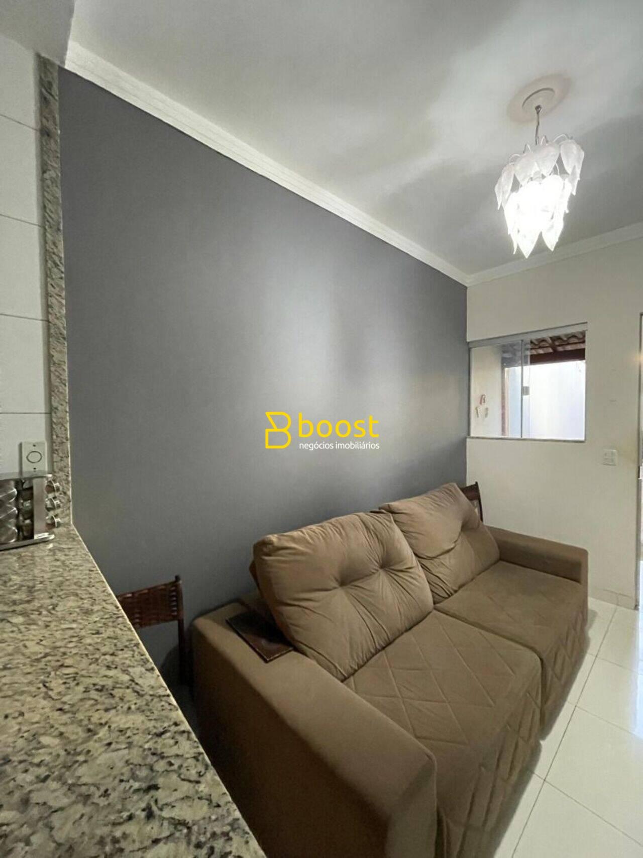 Casa com 2 dormitórios à venda, 47 m² por R$ 310.000 - Novo Mundo - Uberlândia/MG, foto 2