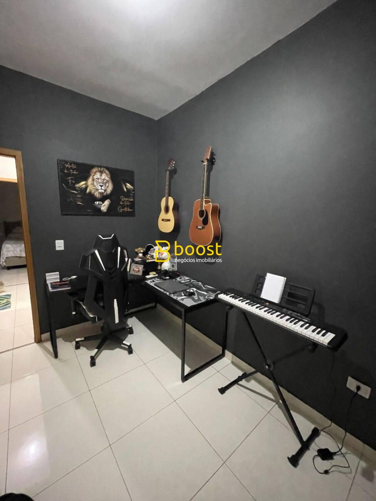 Casa com 2 dormitórios à venda, 47 m² por R$ 310.000 - Novo Mundo - Uberlândia/MG, foto 4