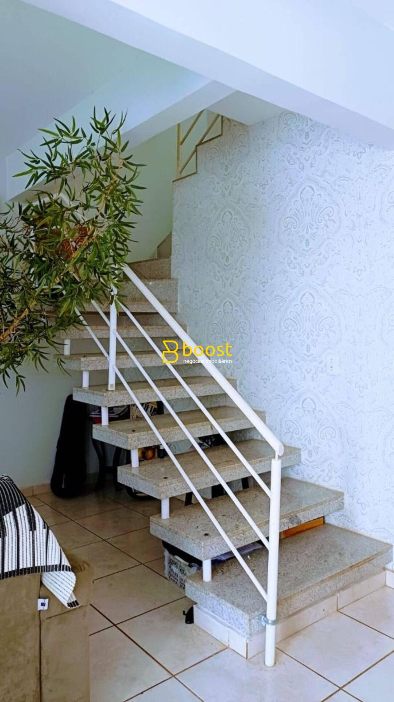 Casa com 3 dormitórios à venda, 160 m² por R$ 900.000,00 - THE PALMS - Uberlândia/MG, foto 2