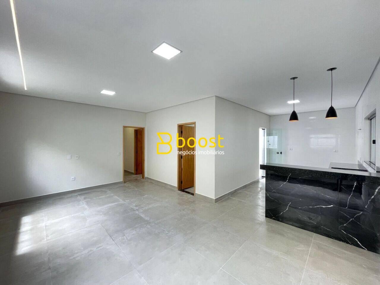 Casa com 3 quartos, 180 m², à venda por R$ 600.000 - Nova Uberlândia - Uberlândia/MG, foto 4