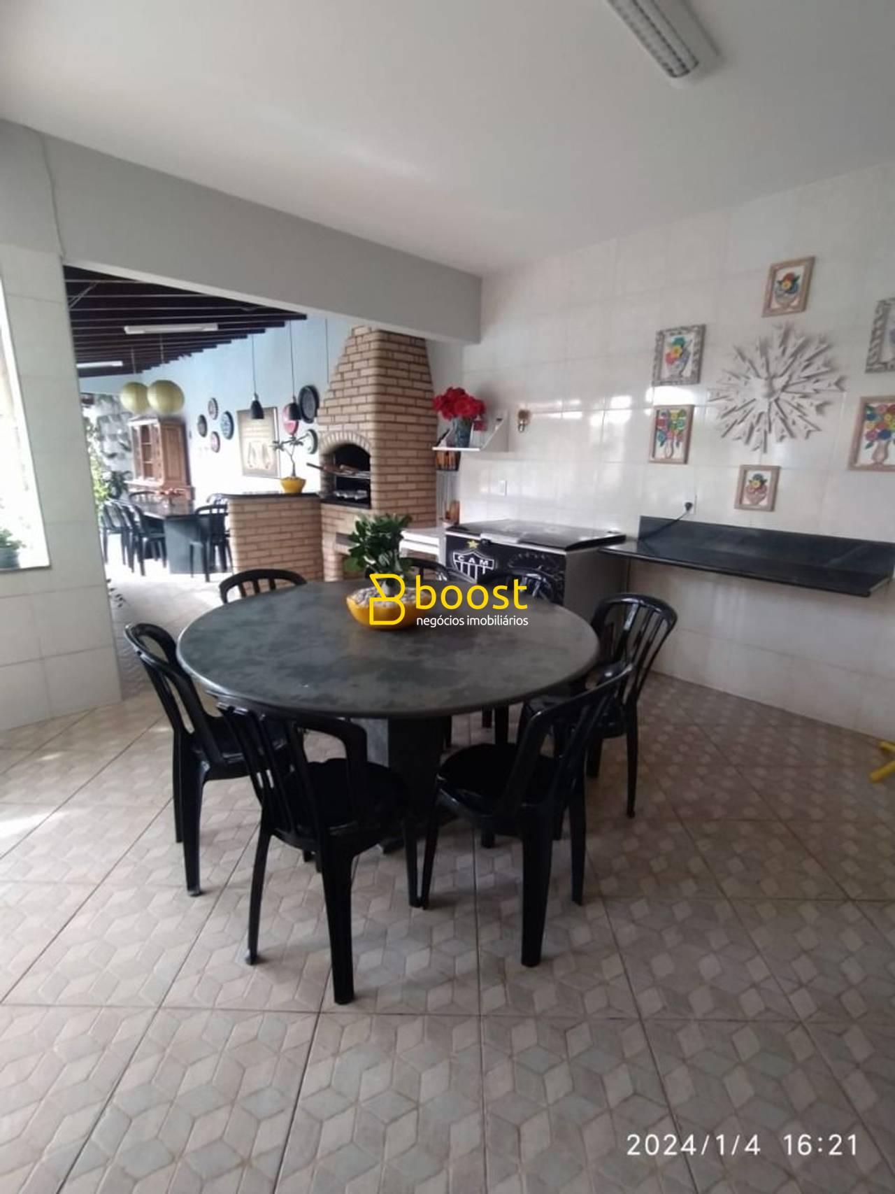 Casa com 5 dormitórios à venda, 330 m² por R$ 1.200.000,00 - Tibery - Uberlândia/MG