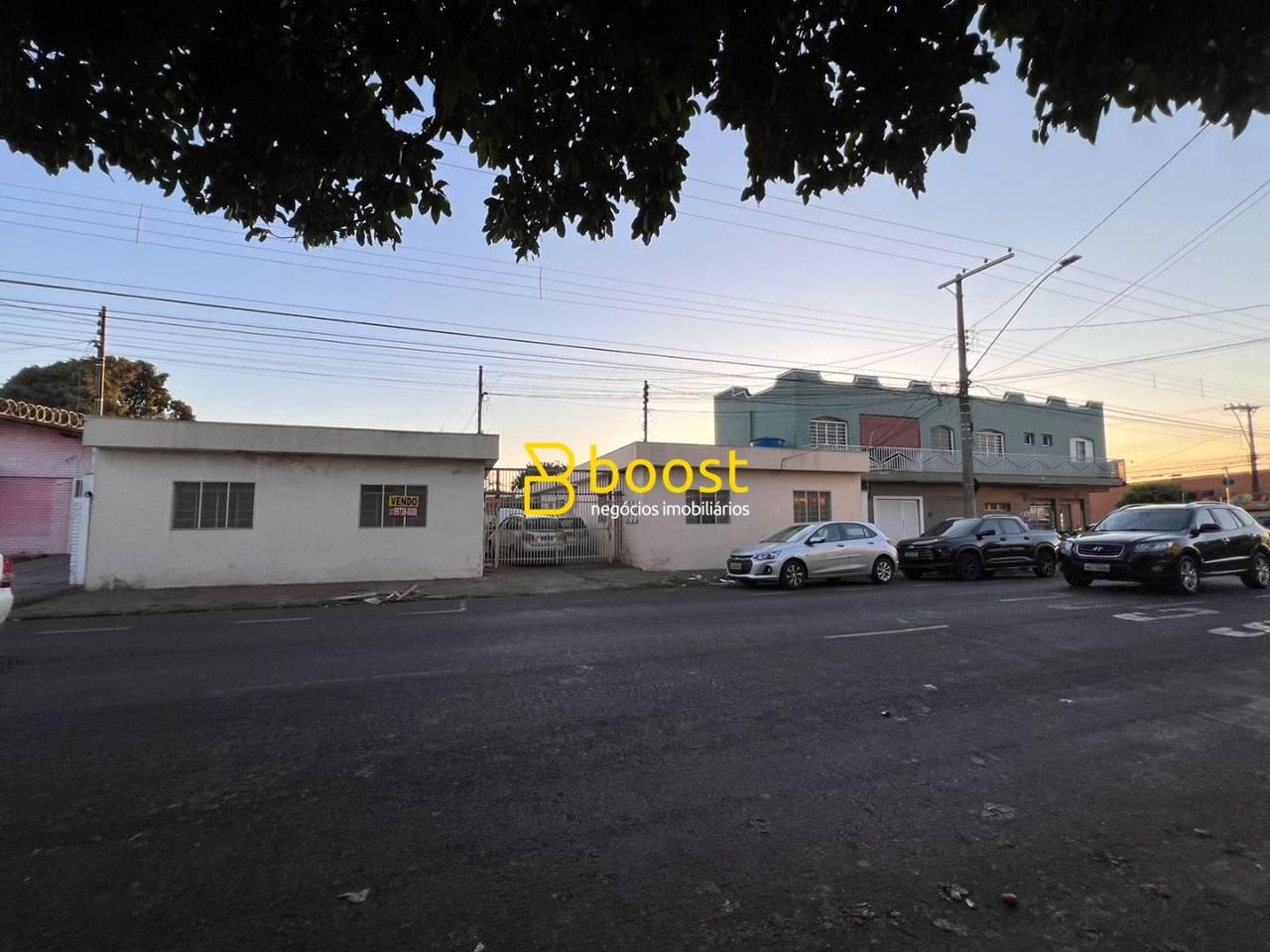 Colônia com 6 casas à venda, 66 m² por R$ 780.000 - Osvaldo Rezende - Uberlândia/MG
