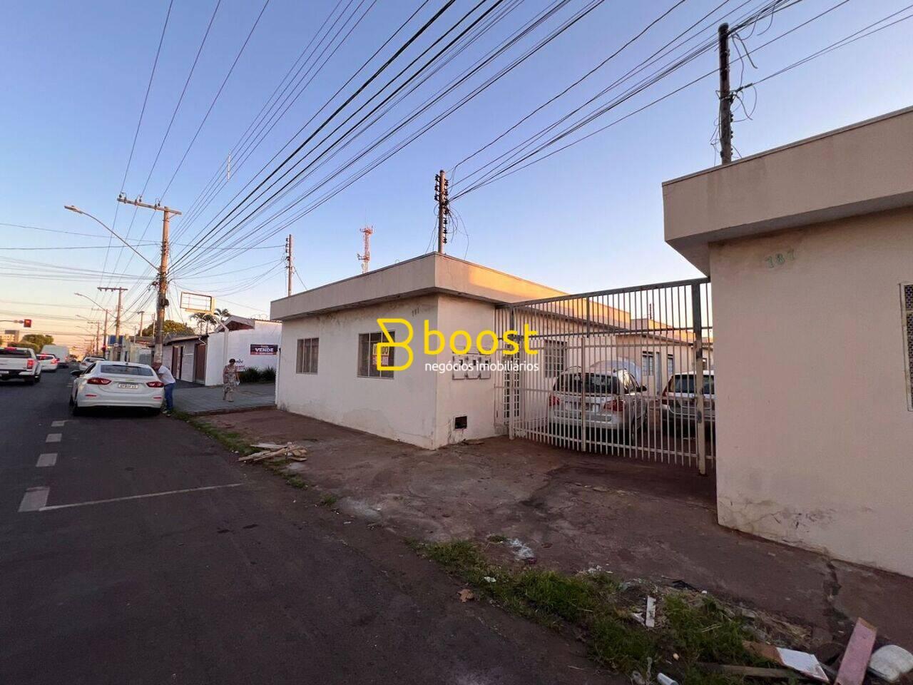Colônia com 6 casas à venda, 66 m² por R$ 780.000 - Osvaldo Rezende - Uberlândia/MG, foto 4
