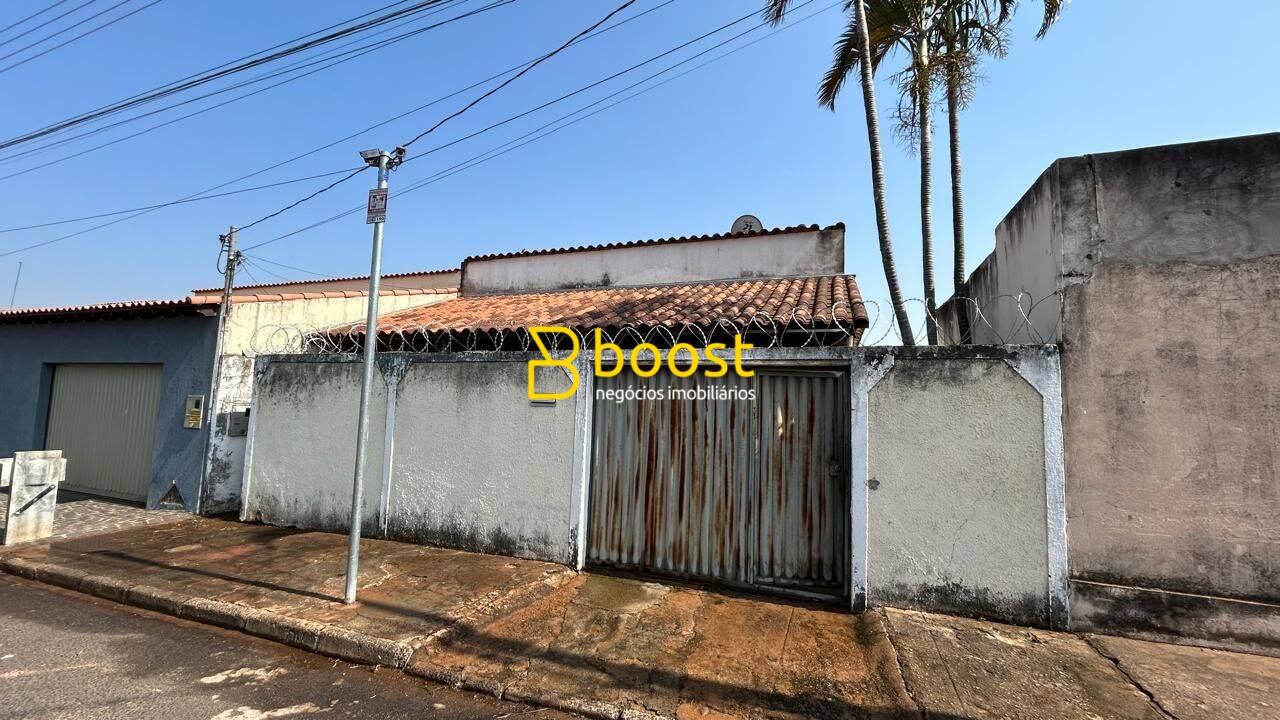 Casa com 2 quartos, à venda por R$ 240.000 - Pacaembu - Uberlândia/MG, foto 2
