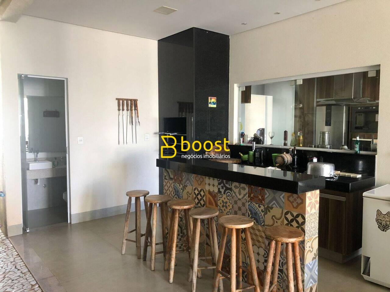 Casa com 3 quartos, 233 m², à venda por R$ 2.100.000 - Jardins Gênova - Uberlândia/MG, foto 4