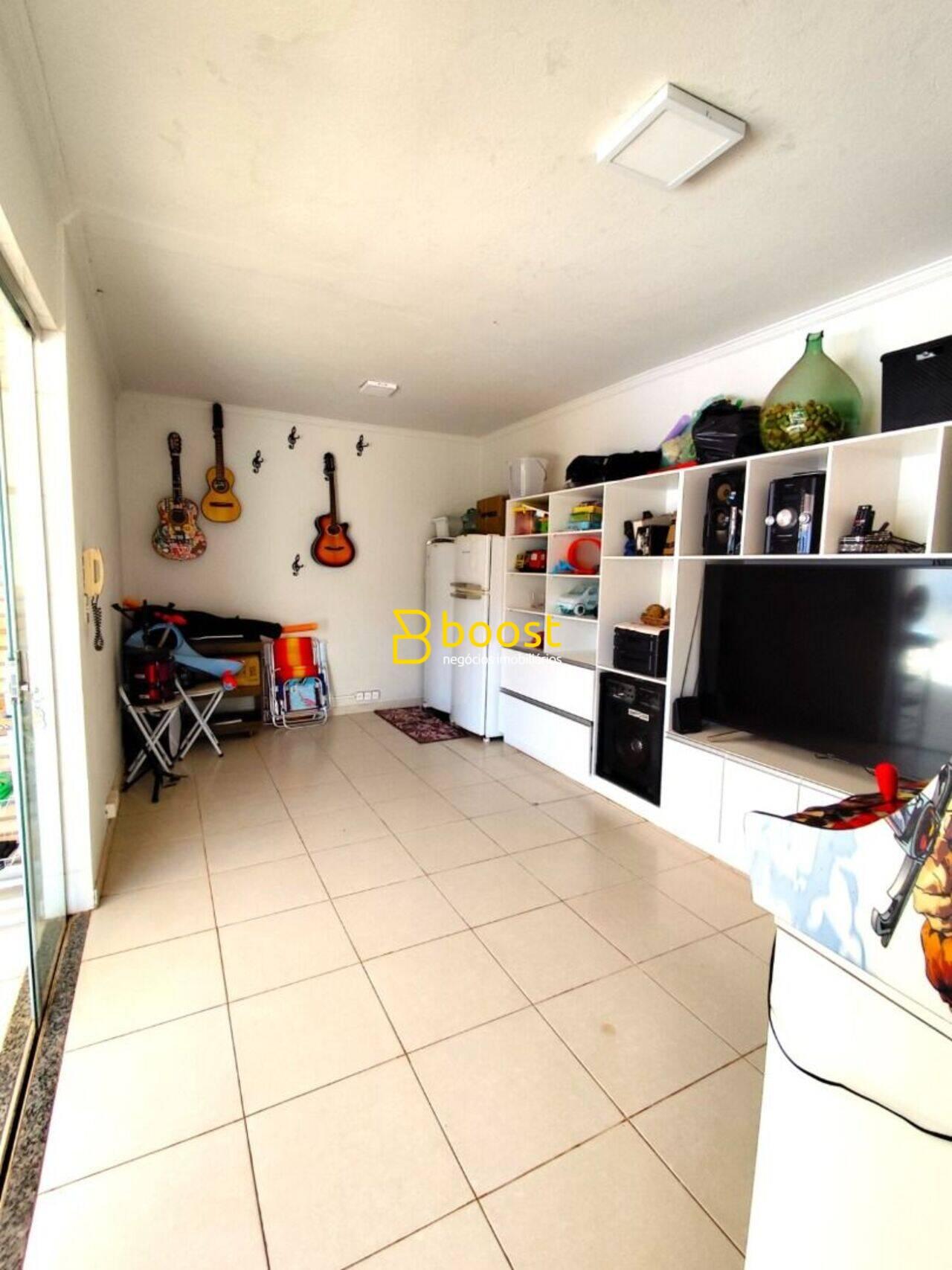 Casa com 3 quartos, 244 m², à venda por R$ 1.280.000 - Morada da Colina - Uberlândia/MG, foto 4