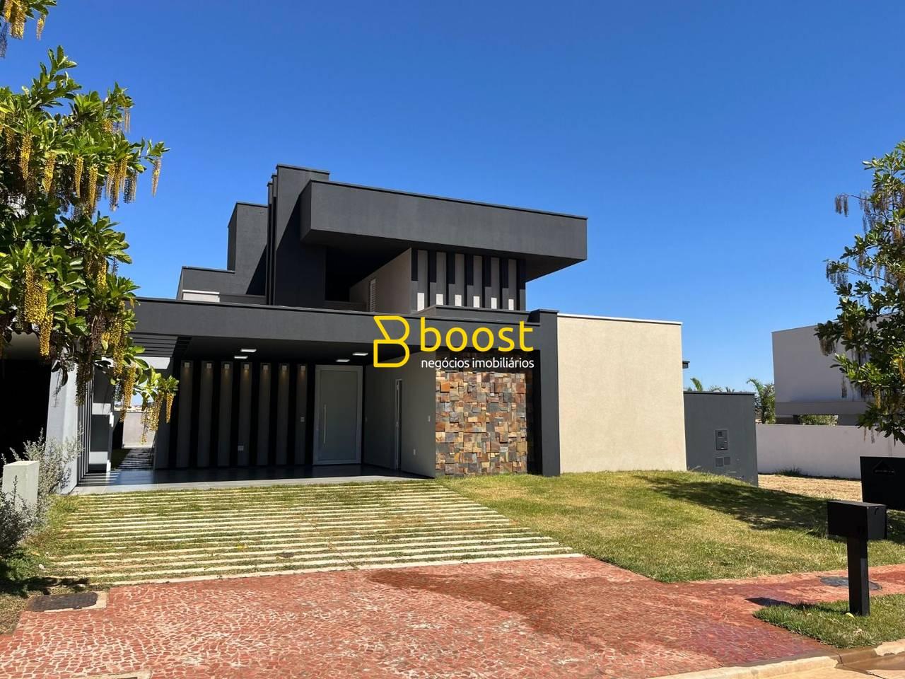 Casa com 4 quartos, 230 m², à venda por R$ 1.800.000 - Condomínio Alphaville 1 - Uberlândia/MG