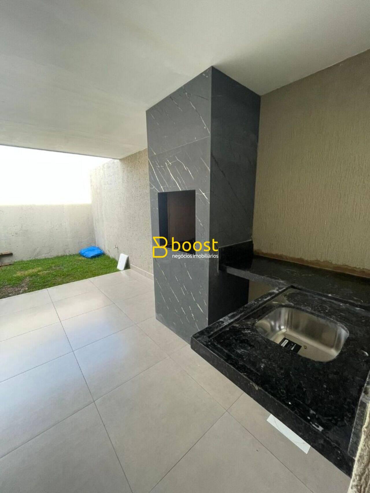 Casa com 3 quartos, 95 m², à venda por R$ 445.000 - Novo Mundo - Uberlândia/MG, foto 2