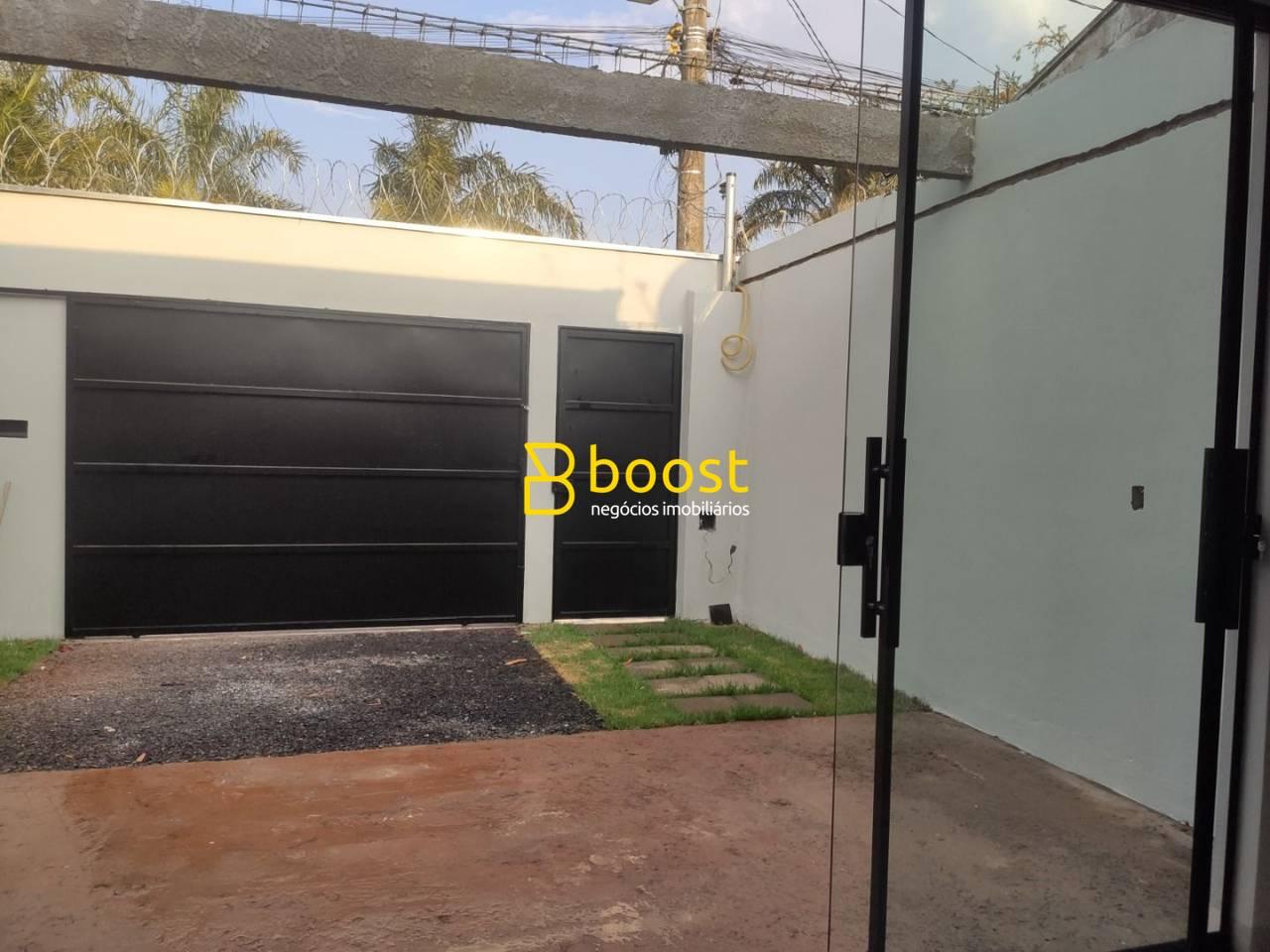 Casa com 2 quartos, 72 m², à venda por R$ 420.000 - Alto Umuarama - Uberlândia/MG