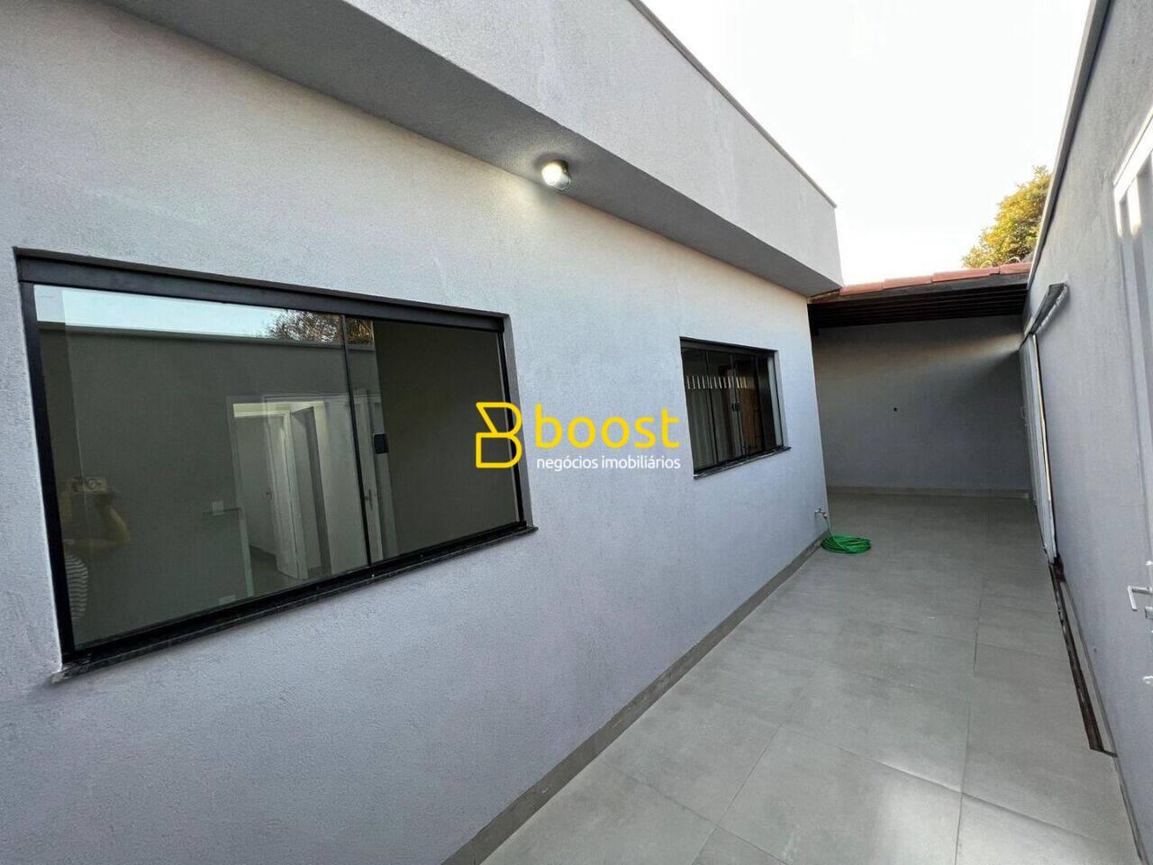 Casa com 2 dormitórios à venda, 110 m² por R$ 380.000 - Jaraguá - Uberlândia/MG, foto 4