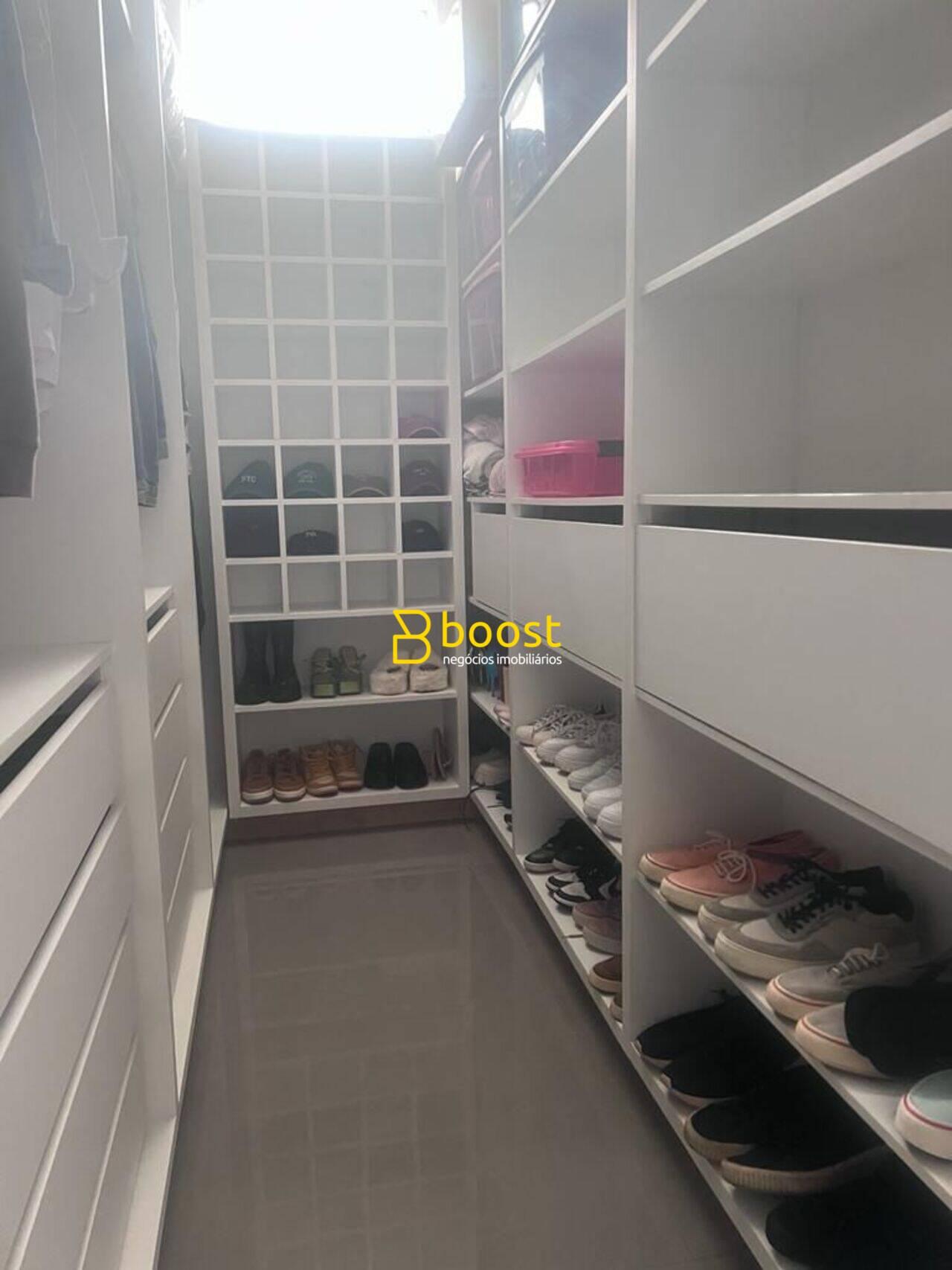 Casa com 3 dormitórios à venda, 181 m² por R$ 890.000,00 - Jardim das Palmeiras - Uberlândia/MG, foto 2