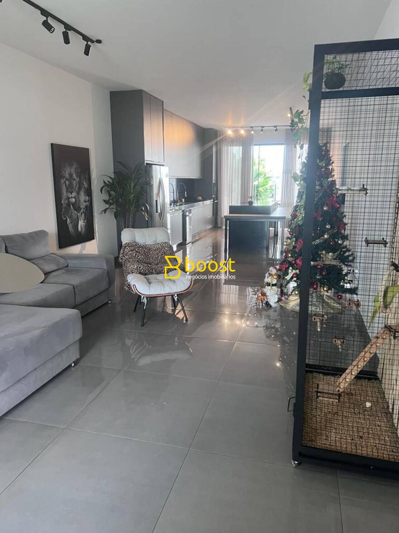 Casa com 3 dormitórios à venda, 181 m² por R$ 890.000,00 - Jardim das Palmeiras - Uberlândia/MG, foto 4
