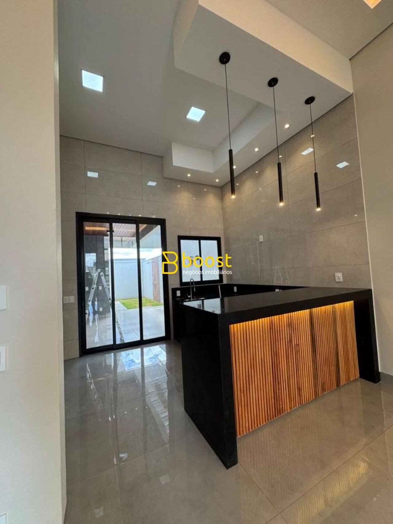 Casa com 3 quartos, 152 m², à venda por R$ 1.190.000 - Condomínio Raros - Uberlândia/MG, foto 3