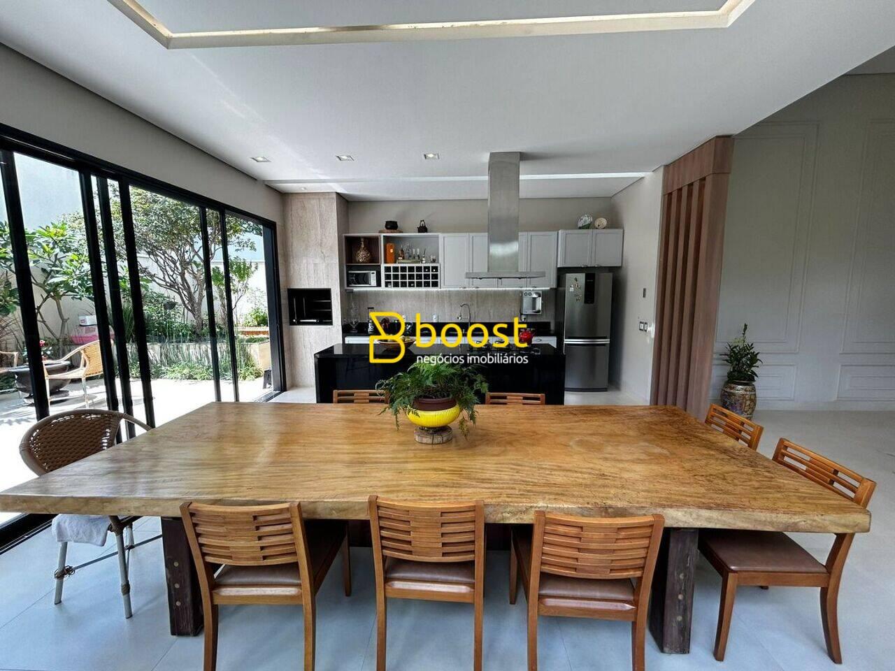 Casa com 3 quartos, 200 m², à venda por R$ 1.750.000 - Shopping Park - Uberlândia/MG, foto 3