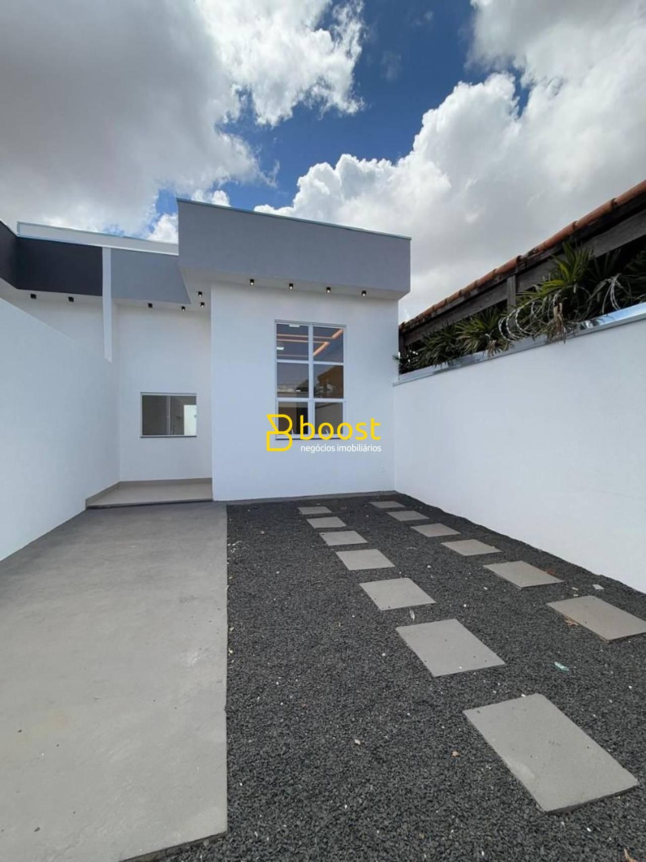 Casa com 3 quartos, 90 m², à venda por R$ 470.000 - Santa Mônica - Uberlândia/MG