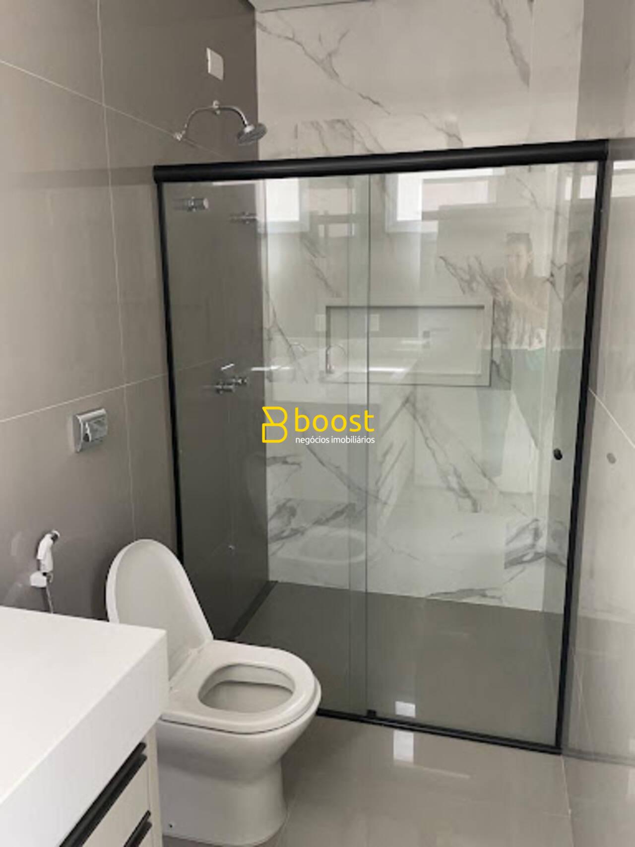 Casa com 3 quartos, 240 m², à venda por R$ 2.200.000 - Condomínio Golden Village - Uberlândia/MG, foto 4