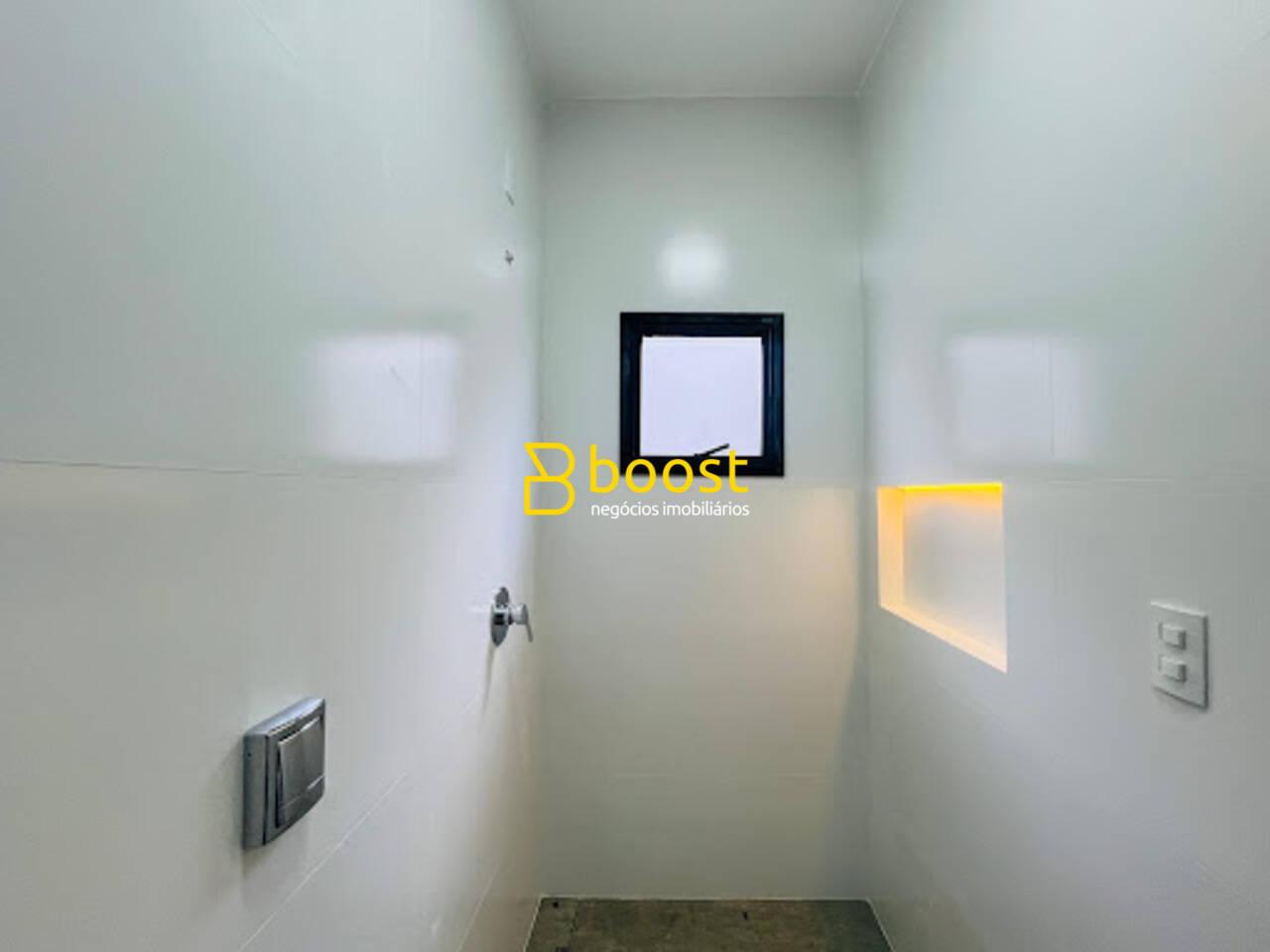 Casa com 3 quartos, 210 m², à venda por R$ 1.390.000 - Jardim Inconfidência - Uberlândia/MG, foto 3