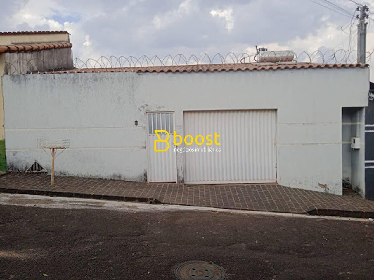 Casa com 3 quartos, 129 m², à venda por R$ 289.000 - Luizote de Freitas - Uberlândia/MG