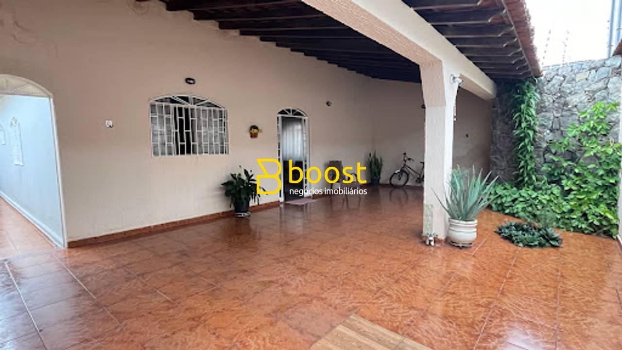 Casa com 3 quartos, 90 m², à venda por R$ 420.000 - Jardim Patrícia - Uberlândia/MG