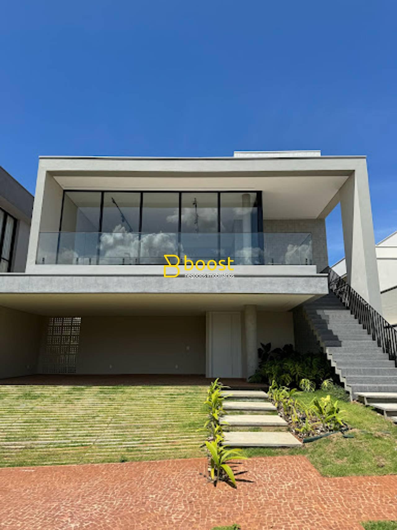 Casa com 4 quartos, 337 m², à venda por R$ 3.300.000 - Condomínio Alphaville 1 - Uberlândia/MG