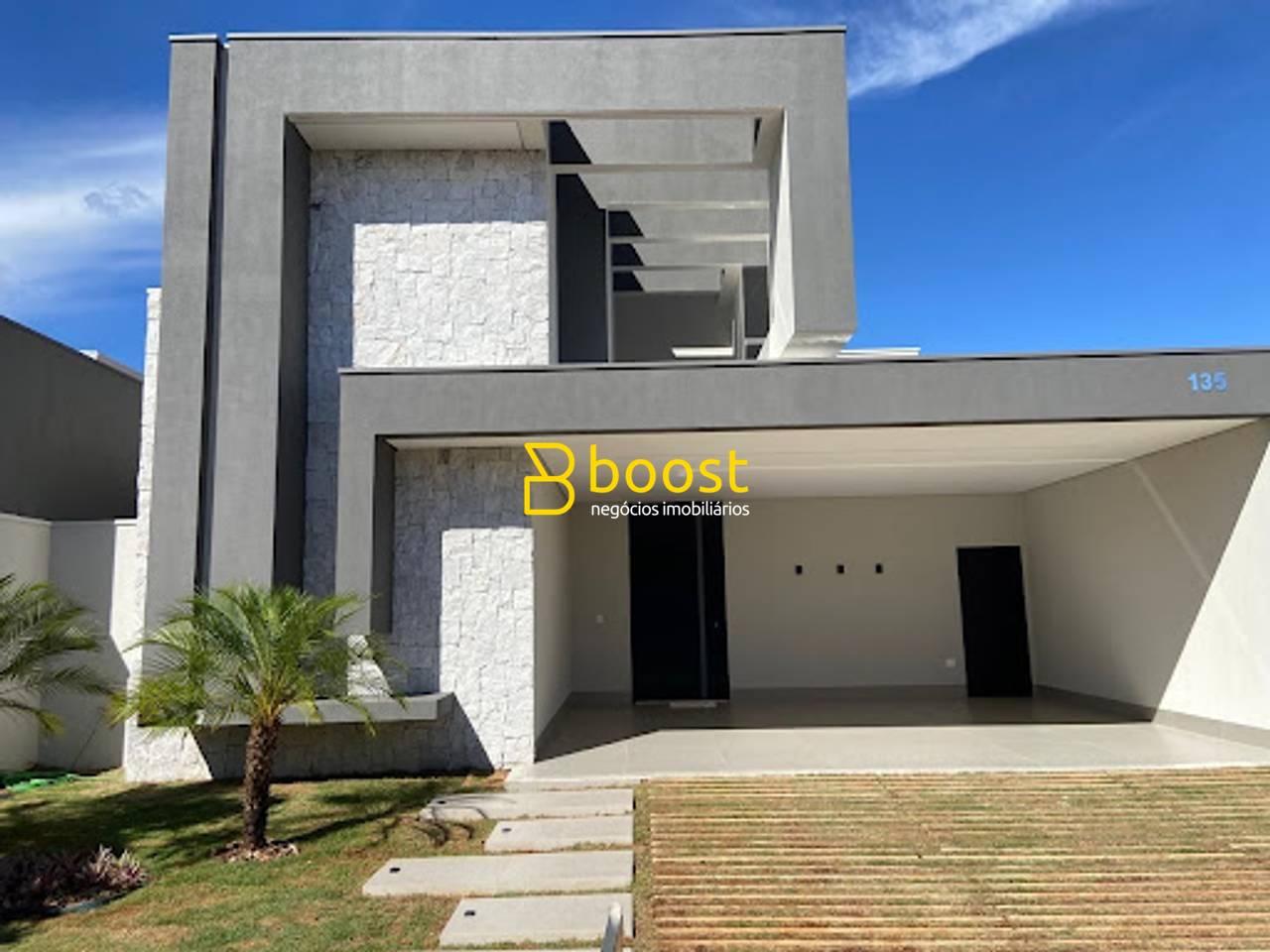 Casa com 3 quartos, 216 m², à venda por R$ 2.450.000 - Laranjeiras - Uberlândia/MG