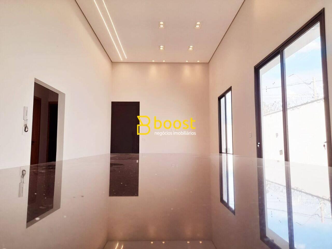 Casa com 3 quartos, 130 m², à venda por R$ 700.000 - Jardim Europa - Uberlândia/MG, foto 4