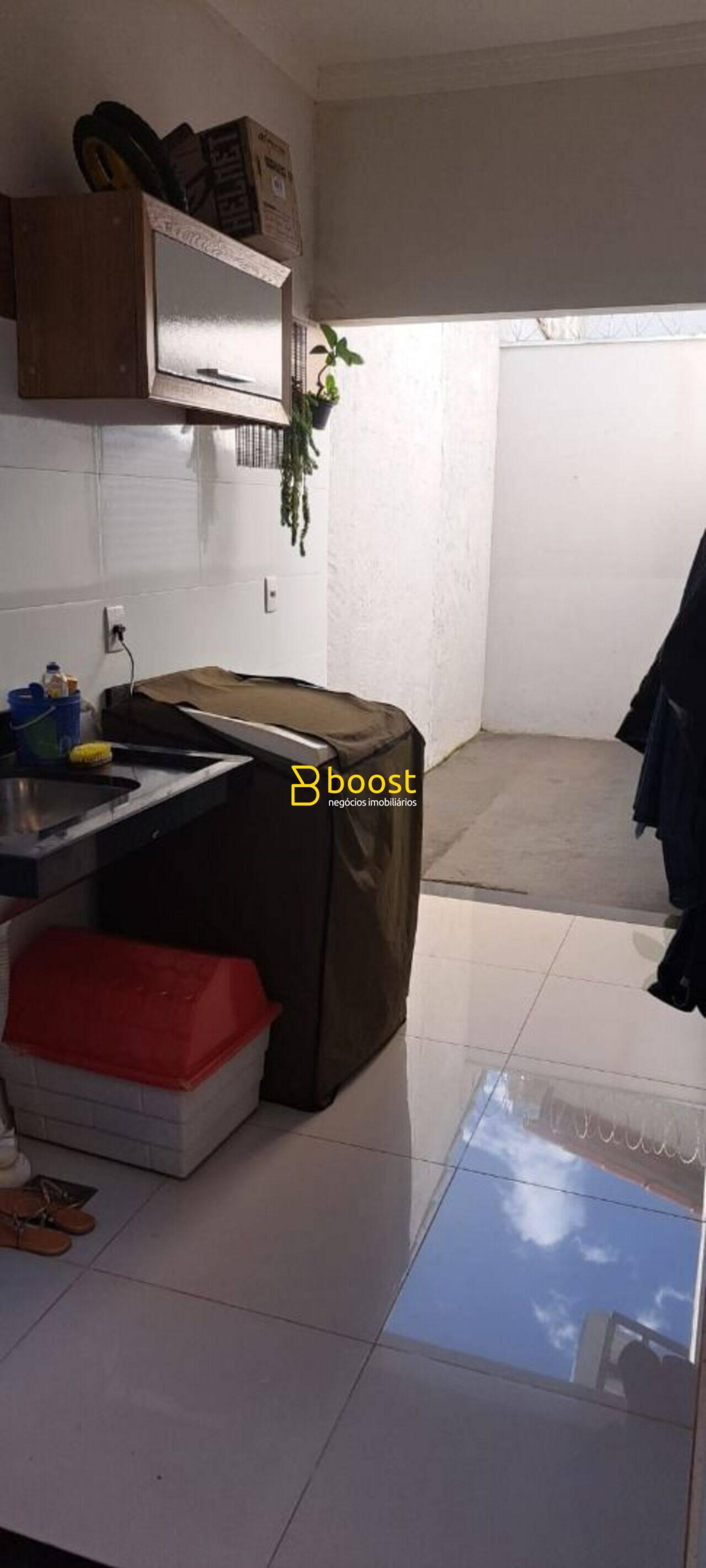 Casa com 2 dormitórios à venda, 60 m² por R$ 320.000,00 - Jardim Holanda - Uberlândia/MG, foto 4