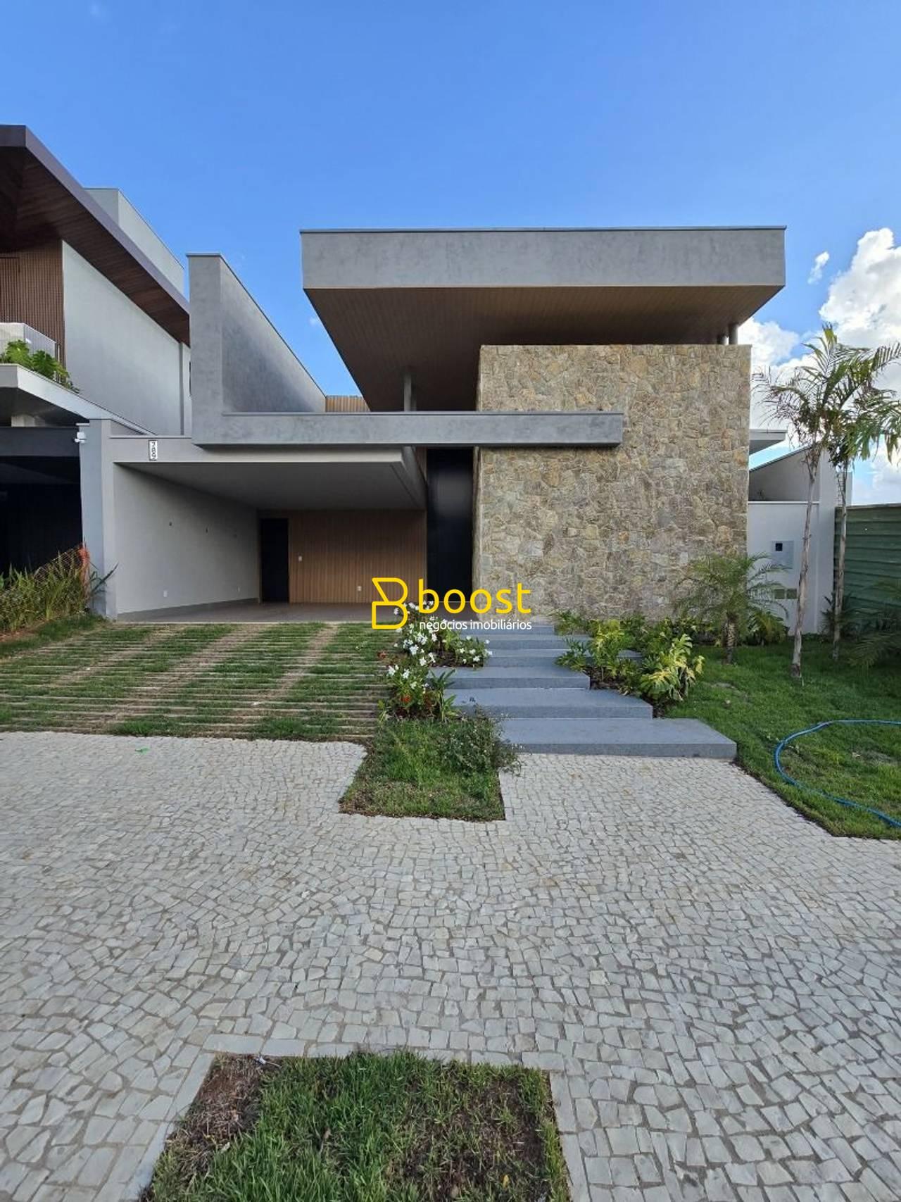 Casa com 4 dormitórios à venda, 224 m² por R$ 2.800.000,00 - Gávea - Uberlândia/MG